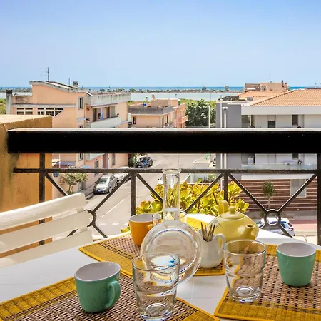 Guesthost - Mira-mare With Parking Quartu SantʼElena